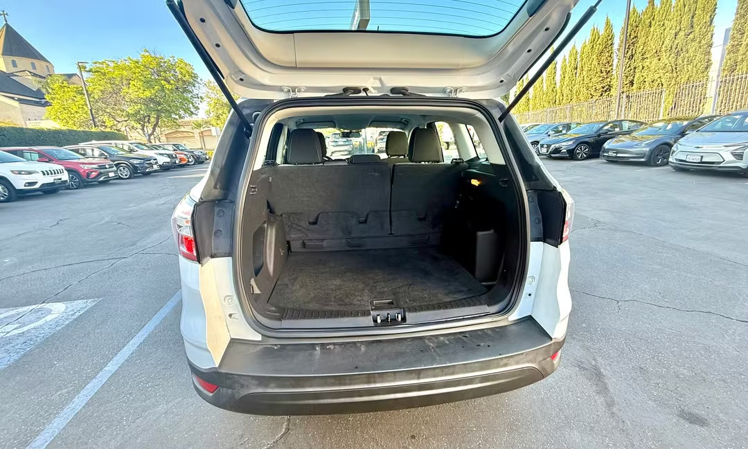Ford Escape 2018 — foto 2