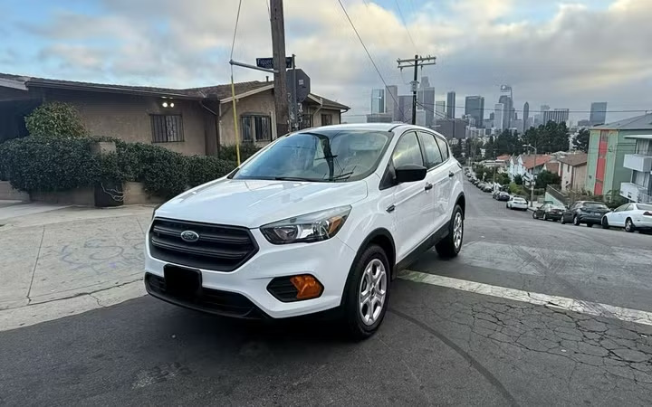 Ford Escape 2018 — foto 3